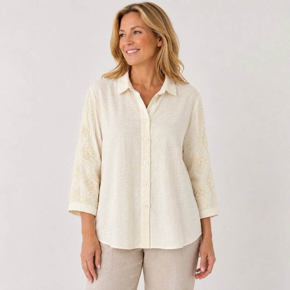 John Mark Wired Collar Tunic size Medium White Button Up Rosette Long Sleeves